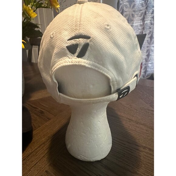 TaylorMade R11S REZ Adjustable Golf Cap off white black - Picture 3 of 6